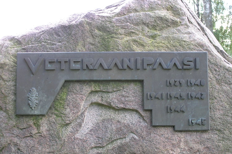 Sotiemme veteraanien muistokiven ja -laatan paljastus Sotiemme veteraanien muistokiven ja -laatan paljastus