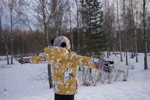 Hiihtolomapuuhaa kouluikäisille