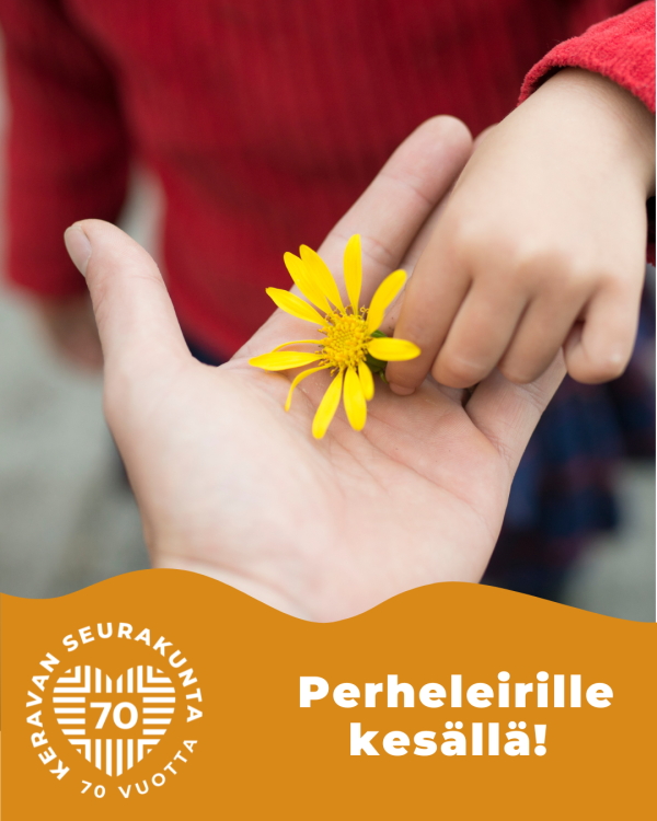 Perheleiri 2 perheleirille kesällä ja seurakunnan juhlauvuoden logo.