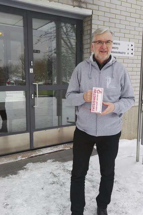 Keravan seurakunnan keräyspäällikkö Jukka Pohjolan-Pirhonen